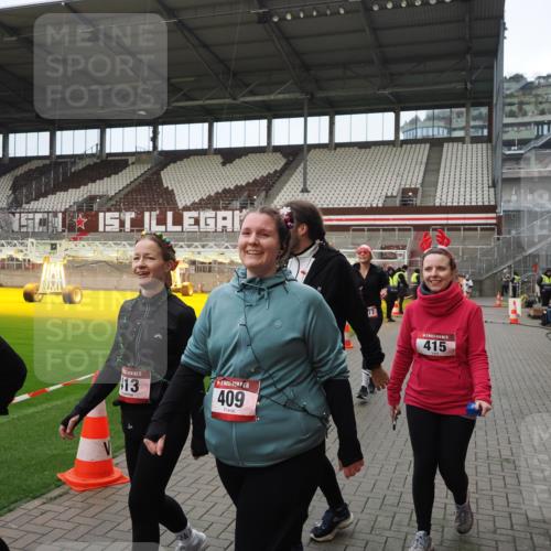 07.12.2025 - St. Pauli X-Mass-Run No. 15 Fabian Wolf http://msf.ph/oto/9423312 07.12.2025 11:58:56 Ziel 409, 413, 415, 419, 589, 1777, 3533, 4312 meine-sportfotos.de