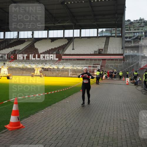07.12.2025 - St. Pauli X-Mass-Run No. 15 Fabian Wolf http://msf.ph/oto/9423361 07.12.2025 11:59:24 Ziel 862, 1337, 1406, 4242, 4790 meine-sportfotos.de