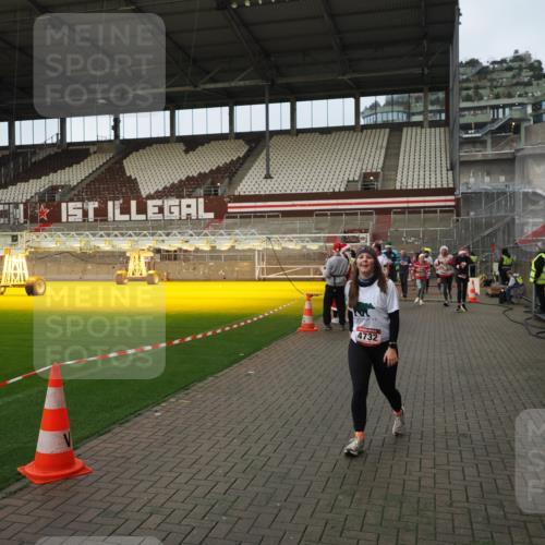 07.12.2025 - St. Pauli X-Mass-Run No. 15 Fabian Wolf http://msf.ph/oto/9423832 07.12.2025 12:03:25 Ziel 267, 2610, 2822, 2834, 2843, 3125, 3134, 3282, 3807, 3937, 3941, 3943, 4006, 4022, 4024, 4241, 4726, 4731, 4732, 4741, 4750, 5007 meine-sportfotos.de