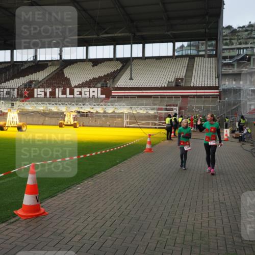 07.12.2025 - St. Pauli X-Mass-Run No. 15 Fabian Wolf http://msf.ph/oto/9423910 07.12.2025 12:03:51 Ziel 255, 258, 263, 723, 3081, 3082, 3316, 3317, 3994, 3996, 3997, 4011, 4021, 4221, 4742 meine-sportfotos.de