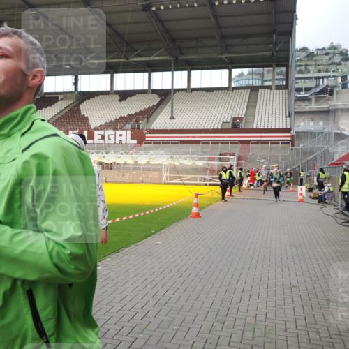 07.12.2025 - St. Pauli X-Mass-Run No. 15 Fabian Wolf http://msf.ph/oto/9424112 07.12.2025 12:05:01 Ziel 1444, 1445, 3021, 3175, 3176, 3372, 3487, 3569, 3577, 3581, 4329 meine-sportfotos.de