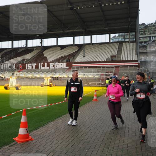 07.12.2025 - St. Pauli X-Mass-Run No. 15 Fabian Wolf http://msf.ph/oto/9424213 07.12.2025 12:05:58 Ziel 5, 6, 760, 768, 1038, 3106, 3107, 3137, 4019, 4020, 4176, 4307, 4326, 4327, 4357, 4405, 4413 meine-sportfotos.de