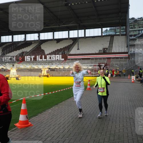 07.12.2025 - St. Pauli X-Mass-Run No. 15 Fabian Wolf http://msf.ph/oto/9424249 07.12.2025 12:06:07 Ziel 5, 6, 760, 768, 1038, 3106, 4019, 4020, 4307, 4326, 4327, 4357, 4405, 4413 meine-sportfotos.de