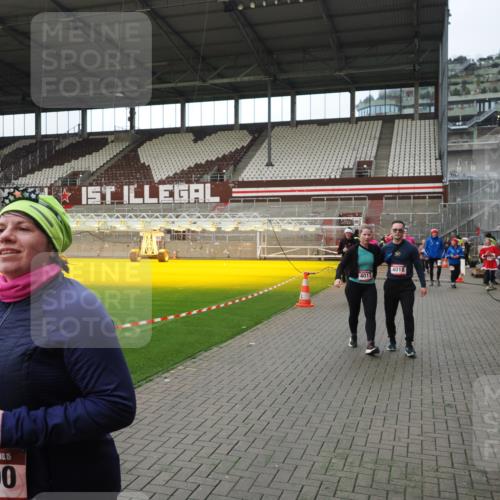 07.12.2025 - St. Pauli X-Mass-Run No. 15 Fabian Wolf http://msf.ph/oto/9424389 07.12.2025 12:07:02 Ziel 276, 1580, 1583, 1844, 1846, 3456, 3689, 3692, 4017, 4018, 4033, 4143, 4314, 4328, 4360, 4361, 4390, 4725 meine-sportfotos.de