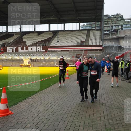 07.12.2025 - St. Pauli X-Mass-Run No. 15 Fabian Wolf http://msf.ph/oto/9424396 07.12.2025 12:07:04 Ziel 276, 1580, 1583, 3456, 3689, 4017, 4018, 4033, 4143, 4314, 4328, 4360, 4361, 4390, 4725 meine-sportfotos.de