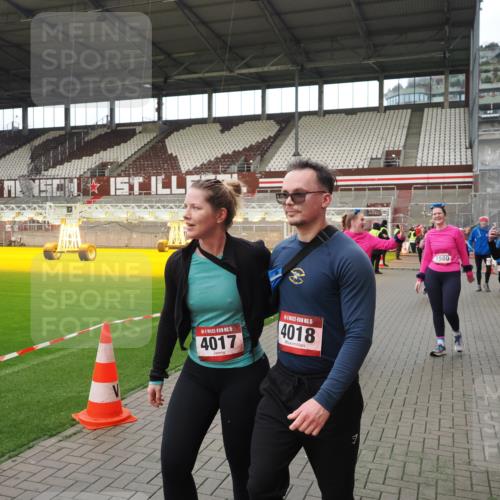 07.12.2025 - St. Pauli X-Mass-Run No. 15 Fabian Wolf http://msf.ph/oto/9424410 07.12.2025 12:07:07 Ziel 1580, 1583, 3251, 3262, 3456, 4017, 4018, 4033, 4314, 4328, 4360, 4361, 4390, 4725 meine-sportfotos.de