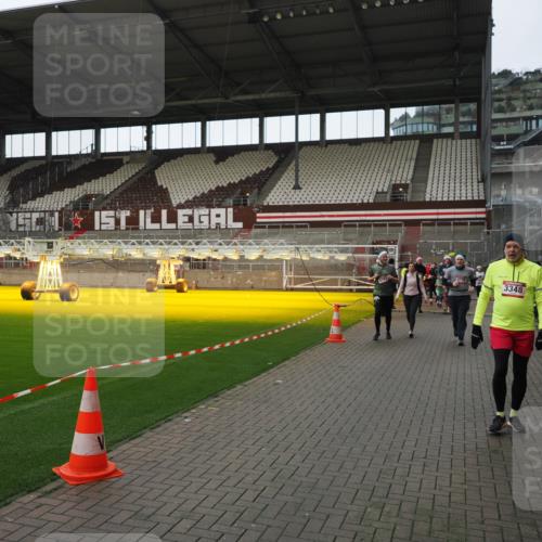 07.12.2025 - St. Pauli X-Mass-Run No. 15 Fabian Wolf http://msf.ph/oto/9424523 07.12.2025 12:07:39 Ziel 1959, 3348, 3666, 3667, 3691, 3708, 3709, 3710, 3711, 3726, 3728, 3739, 4210, 4332, 4724, 4730, 4755, 4786, 4791, 4792 meine-sportfotos.de