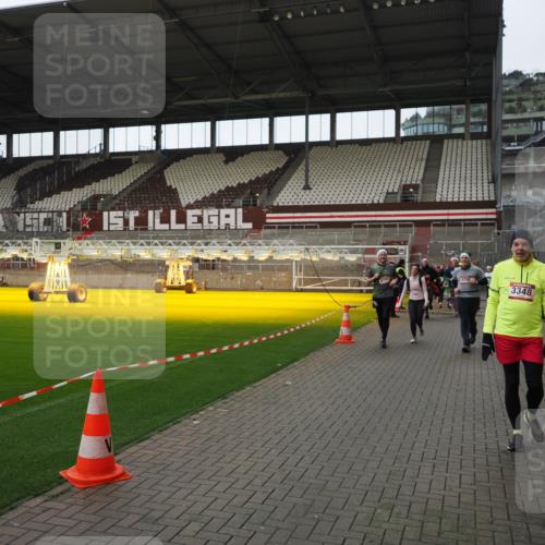 07.12.2025 - St. Pauli X-Mass-Run No. 15 Fabian Wolf http://msf.ph/oto/9424525 07.12.2025 12:07:39 Ziel 1959, 3348, 3666, 3667, 3691, 3708, 3709, 3710, 3711, 3726, 3728, 3739, 4210, 4332, 4724, 4730, 4755, 4786, 4791, 4792 meine-sportfotos.de