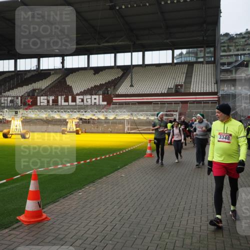 07.12.2025 - St. Pauli X-Mass-Run No. 15 Fabian Wolf http://msf.ph/oto/9424526 07.12.2025 12:07:40 Ziel 3348, 3460, 3666, 3667, 3691, 3708, 3709, 3710, 3711, 3726, 3728, 3739, 4210, 4332, 4724, 4730, 4755, 4786, 4791, 4792 meine-sportfotos.de