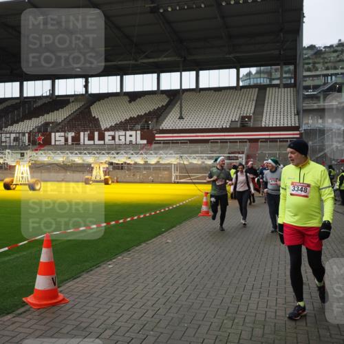 07.12.2025 - St. Pauli X-Mass-Run No. 15 Fabian Wolf http://msf.ph/oto/9424527 07.12.2025 12:07:40 Ziel 3348, 3460, 3666, 3667, 3691, 3708, 3709, 3710, 3711, 3726, 3728, 3739, 4210, 4332, 4724, 4730, 4755, 4786, 4791, 4792 meine-sportfotos.de
