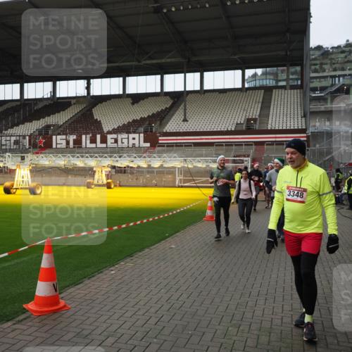 07.12.2025 - St. Pauli X-Mass-Run No. 15 Fabian Wolf http://msf.ph/oto/9424528 07.12.2025 12:07:40 Ziel 3348, 3460, 3666, 3667, 3691, 3708, 3709, 3710, 3711, 3726, 3728, 3739, 4210, 4332, 4724, 4730, 4755, 4786, 4791, 4792 meine-sportfotos.de