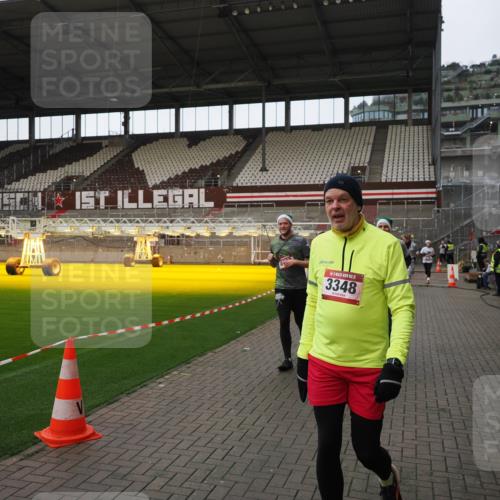 07.12.2025 - St. Pauli X-Mass-Run No. 15 Fabian Wolf http://msf.ph/oto/9424529 07.12.2025 12:07:41 Ziel 3348, 3460, 3666, 3667, 3691, 3708, 3709, 3710, 3711, 3726, 3739, 4210, 4332, 4724, 4730, 4755, 4786, 4791, 4792 meine-sportfotos.de