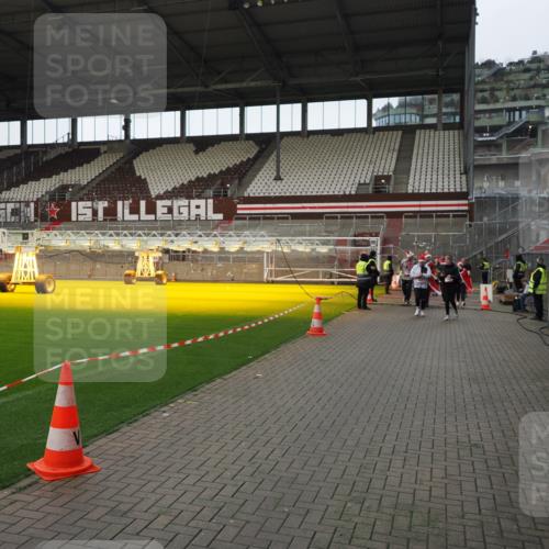 07.12.2025 - St. Pauli X-Mass-Run No. 15 Fabian Wolf http://msf.ph/oto/9424567 07.12.2025 12:07:51 Ziel 587, 849, 850, 1899, 3460, 3666, 3667, 3691, 3739, 3816, 3898, 3899, 4035, 4210, 4332, 4730, 4786, 4791, 4792 meine-sportfotos.de