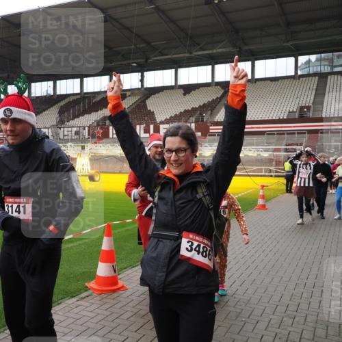 07.12.2025 - St. Pauli X-Mass-Run No. 15 Fabian Wolf http://msf.ph/oto/9424707 07.12.2025 12:08:39 Ziel 1214, 1219, 1253, 1269, 1270, 1493, 1514, 2679, 2873, 2889, 2892, 3141, 3595, 3876, 4084, 4086, 4182, 4183, 4252, 4295, 4297, 4422, 4429, 4711, 4712, 4717 meine-sportfotos.de