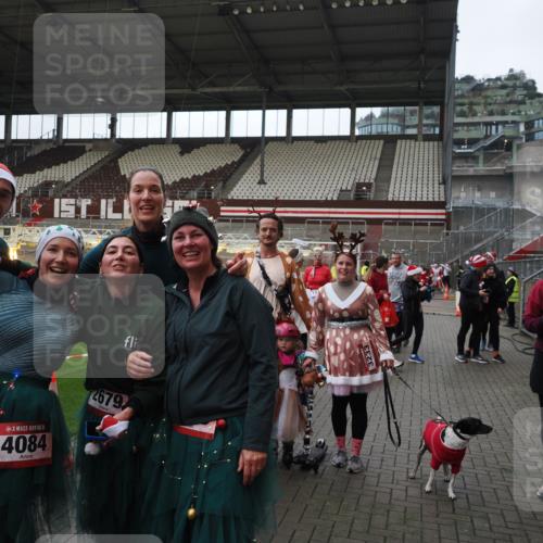 07.12.2025 - St. Pauli X-Mass-Run No. 15 Fabian Wolf http://msf.ph/oto/9424785 07.12.2025 12:09:03 Ziel 586, 643, 775, 807, 1405, 1652, 1653, 1685, 1901, 2414, 2731, 3233, 4720 meine-sportfotos.de