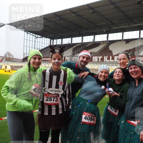07.12.2025 - St. Pauli X-Mass-Run No. 15 Fabian Wolf http://msf.ph/oto/9424789 07.12.2025 12:09:04 Ziel 643, 775, 807, 1405, 1652, 1653, 1685, 1901, 2414, 2731, 4720 meine-sportfotos.de