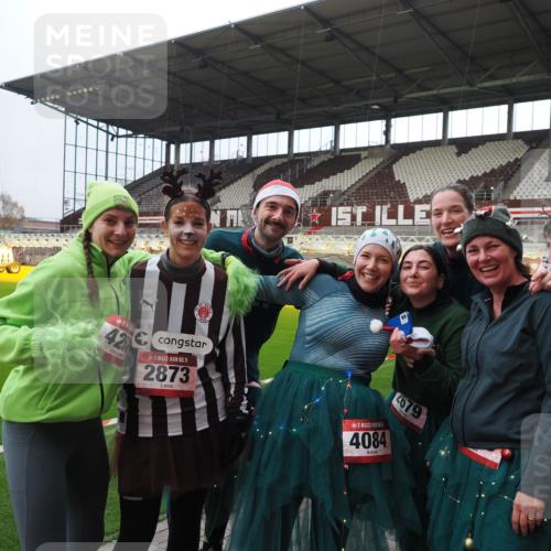 07.12.2025 - St. Pauli X-Mass-Run No. 15 Fabian Wolf http://msf.ph/oto/9424793 07.12.2025 12:09:05 Ziel 643, 775, 807, 1405, 1652, 1653, 1685, 2414, 2731 meine-sportfotos.de