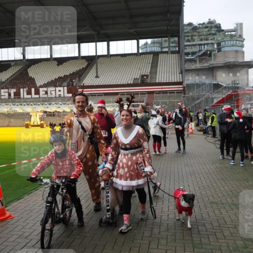 07.12.2025 - St. Pauli X-Mass-Run No. 15 Fabian Wolf http://msf.ph/oto/9424801 07.12.2025 12:09:10 Ziel 138, 643, 775, 807, 1405, 1652, 1653, 2009, 2731, 3947, 3966, 4196, 4197, 4198, 4267, 4282, 4283 meine-sportfotos.de