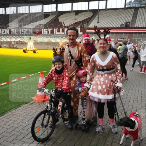 07.12.2025 - St. Pauli X-Mass-Run No. 15 Fabian Wolf http://msf.ph/oto/9424809 07.12.2025 12:09:11 Ziel 138, 643, 775, 807, 1405, 1652, 1653, 2009, 2731, 3538, 3947, 3955, 3966, 4196, 4197, 4198, 4267, 4282, 4283 meine-sportfotos.de