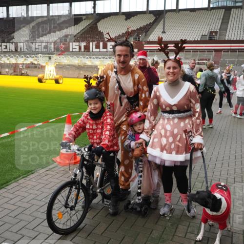 07.12.2025 - St. Pauli X-Mass-Run No. 15 Fabian Wolf http://msf.ph/oto/9424810 07.12.2025 12:09:11 Ziel 138, 643, 775, 807, 1405, 1652, 1653, 2009, 2731, 3538, 3947, 3955, 3966, 4196, 4197, 4198, 4267, 4282, 4283 meine-sportfotos.de