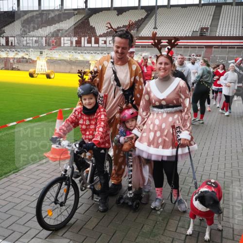 07.12.2025 - St. Pauli X-Mass-Run No. 15 Fabian Wolf http://msf.ph/oto/9424813 07.12.2025 12:09:13 Ziel 138, 643, 775, 807, 1405, 1725, 1727, 2009, 2731, 3538, 3947, 3955, 3966, 4196, 4197, 4198, 4267, 4282, 4283 meine-sportfotos.de