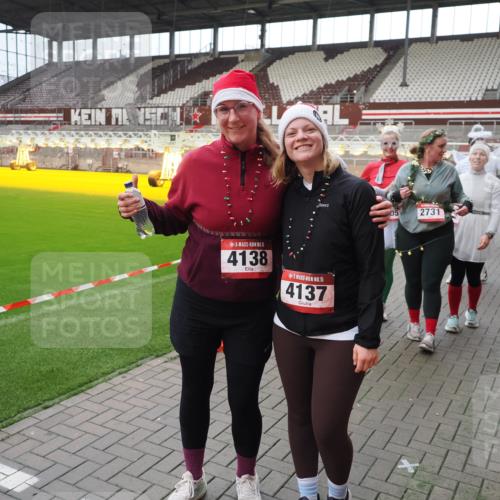 07.12.2025 - St. Pauli X-Mass-Run No. 15 Fabian Wolf http://msf.ph/oto/9424830 07.12.2025 12:09:19 Ziel 138, 1725, 1727, 2009, 3538, 3947, 3955, 3966, 4196, 4197, 4198, 4267, 4282, 4283 meine-sportfotos.de