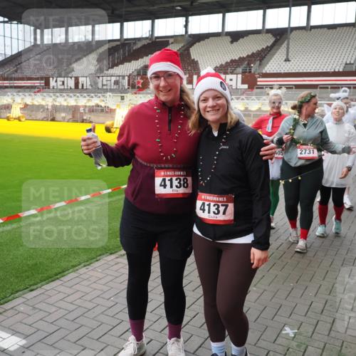 07.12.2025 - St. Pauli X-Mass-Run No. 15 Fabian Wolf http://msf.ph/oto/9424831 07.12.2025 12:09:20 Ziel 138, 1725, 1727, 2009, 3538, 3947, 3955, 3966, 4196, 4197, 4198, 4267, 4282, 4283 meine-sportfotos.de