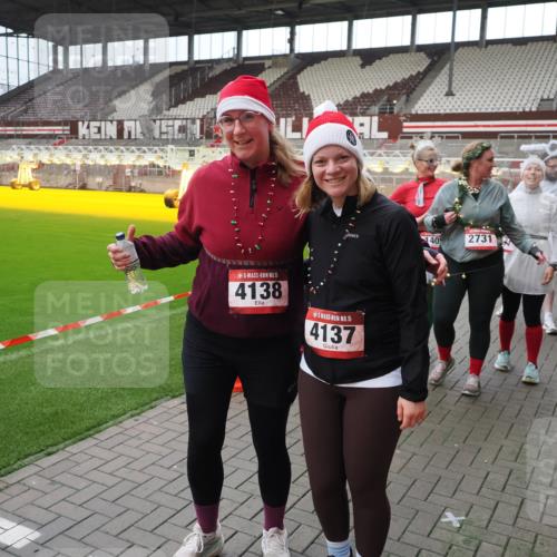 07.12.2025 - St. Pauli X-Mass-Run No. 15 Fabian Wolf http://msf.ph/oto/9424832 07.12.2025 12:09:20 Ziel 138, 1725, 1727, 2009, 3538, 3947, 3955, 3966, 4196, 4197, 4198, 4267, 4282, 4283 meine-sportfotos.de