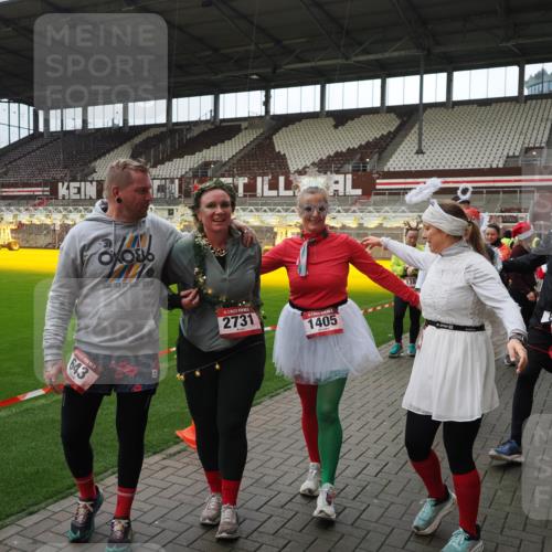 07.12.2025 - St. Pauli X-Mass-Run No. 15 Fabian Wolf http://msf.ph/oto/9424840 07.12.2025 12:09:24 Ziel 138, 1725, 1727, 2009, 3538, 3947, 3955, 3966, 4196, 4197, 4198, 4267, 4282, 4283, 4313, 4315 meine-sportfotos.de