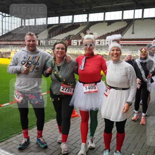 07.12.2025 - St. Pauli X-Mass-Run No. 15 Fabian Wolf http://msf.ph/oto/9424843 07.12.2025 12:09:26 Ziel 138, 1725, 1727, 2009, 3538, 3947, 3955, 3966, 4196, 4197, 4198, 4267, 4282, 4283, 4313, 4315 meine-sportfotos.de