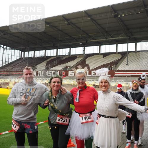 07.12.2025 - St. Pauli X-Mass-Run No. 15 Fabian Wolf http://msf.ph/oto/9424848 07.12.2025 12:09:29 Ziel 138, 1725, 1727, 2009, 3538, 3947, 3955, 3966, 4267, 4313, 4315 meine-sportfotos.de