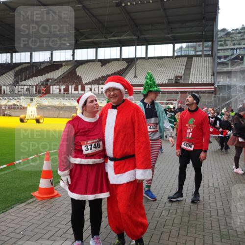 07.12.2025 - St. Pauli X-Mass-Run No. 15 Fabian Wolf http://msf.ph/oto/9424997 07.12.2025 12:10:34 Ziel 208, 223, 224, 1036, 1037, 1450, 1728, 1731, 1845, 3701, 3840, 3841, 4257, 4259, 4262, 4280, 4281, 4745, 4826, 4827, 4831, 4833, 4834, 4836 meine-sportfotos.de