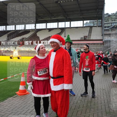 07.12.2025 - St. Pauli X-Mass-Run No. 15 Fabian Wolf http://msf.ph/oto/9425000 07.12.2025 12:10:35 Ziel 208, 223, 224, 1036, 1037, 1450, 1728, 1731, 1845, 3701, 3840, 3841, 4257, 4259, 4262, 4280, 4281, 4745, 4826, 4827, 4831, 4833, 4834, 4836 meine-sportfotos.de