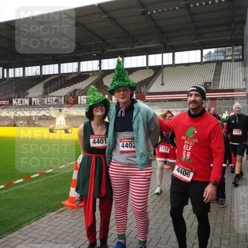 07.12.2025 - St. Pauli X-Mass-Run No. 15 Fabian Wolf http://msf.ph/oto/9425010 07.12.2025 12:10:39 Ziel 208, 223, 224, 1450, 1728, 1731, 1845, 3701, 3840, 3841, 4257, 4259, 4262, 4280, 4281, 4745, 4826, 4827, 4831, 4833, 4834, 4836 meine-sportfotos.de