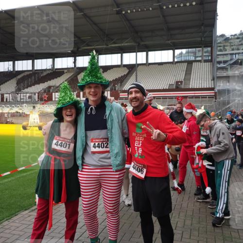 07.12.2025 - St. Pauli X-Mass-Run No. 15 Fabian Wolf http://msf.ph/oto/9425025 07.12.2025 12:10:43 Ziel 208, 223, 224, 1450, 1728, 1731, 1845, 3701, 3840, 3841, 4257, 4259, 4262, 4280, 4281, 4745, 4826, 4827, 4831, 4834, 4836 meine-sportfotos.de