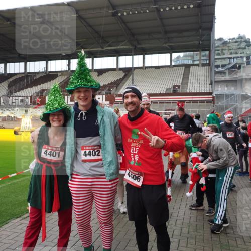 07.12.2025 - St. Pauli X-Mass-Run No. 15 Fabian Wolf http://msf.ph/oto/9425031 07.12.2025 12:10:45 Ziel 208, 223, 224, 1450, 1728, 1731, 1845, 3701, 3840, 3841, 4257, 4259, 4262, 4280, 4281, 4826, 4827, 4831, 4836 meine-sportfotos.de