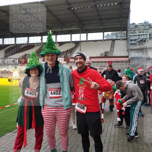 07.12.2025 - St. Pauli X-Mass-Run No. 15 Fabian Wolf http://msf.ph/oto/9425032 07.12.2025 12:10:45 Ziel 208, 223, 224, 1450, 1728, 1731, 1845, 3701, 3840, 3841, 4257, 4259, 4262, 4280, 4281, 4826, 4827, 4831, 4836 meine-sportfotos.de