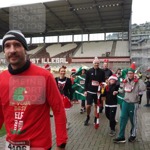 07.12.2025 - St. Pauli X-Mass-Run No. 15 Fabian Wolf http://msf.ph/oto/9425037 07.12.2025 12:10:48 Ziel 208, 223, 224, 1450, 1845, 4257, 4259, 4262, 4280, 4281, 4831, 4836 meine-sportfotos.de