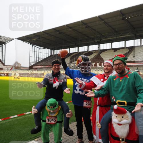 07.12.2025 - St. Pauli X-Mass-Run No. 15 Fabian Wolf http://msf.ph/oto/9425123 07.12.2025 12:11:26 Ziel 2393, 2394, 3758, 4180, 4188 meine-sportfotos.de