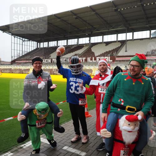 07.12.2025 - St. Pauli X-Mass-Run No. 15 Fabian Wolf http://msf.ph/oto/9425150 07.12.2025 12:11:35 Ziel 2393, 3758, 4163, 4165, 4166, 4167, 4168, 4180, 4188, 4268, 4270, 4279 meine-sportfotos.de