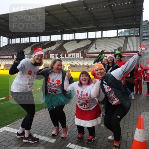 07.12.2025 - St. Pauli X-Mass-Run No. 15 Fabian Wolf http://msf.ph/oto/9425173 07.12.2025 12:11:52 Ziel 1452, 3974, 3979, 4163, 4165, 4166, 4167, 4168, 4268, 4270, 4278, 4279, 4288, 4289, 4308, 4714 meine-sportfotos.de