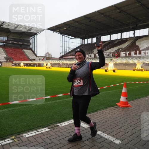 07.12.2025 - St. Pauli X-Mass-Run No. 15 Fabian Wolf http://msf.ph/oto/9425249 07.12.2025 12:12:26 Ziel 1033, 3972, 3977, 3978 meine-sportfotos.de