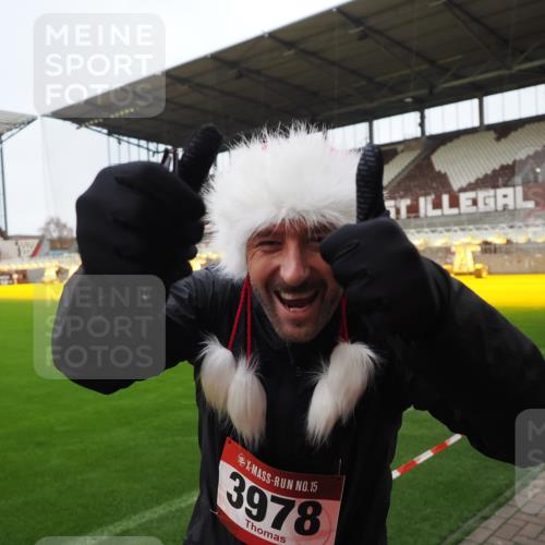 07.12.2025 - St. Pauli X-Mass-Run No. 15 Fabian Wolf http://msf.ph/oto/9425293 07.12.2025 12:13:05 Ziel 1500, 1503, 2543 meine-sportfotos.de