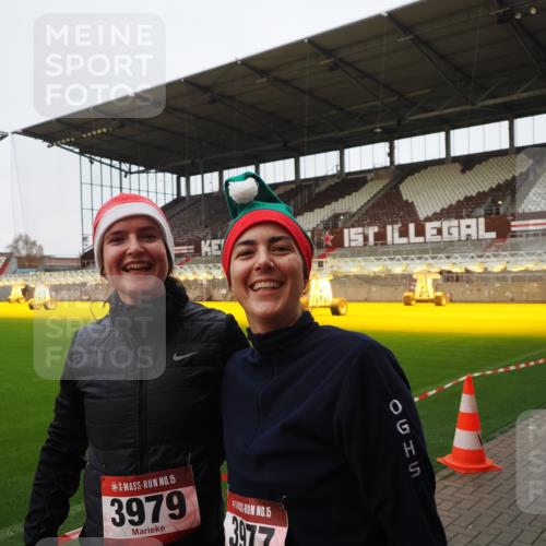 07.12.2025 - St. Pauli X-Mass-Run No. 15 Fabian Wolf http://msf.ph/oto/9425309 07.12.2025 12:13:13 Ziel 455, 463, 466, 2543, 4713 meine-sportfotos.de