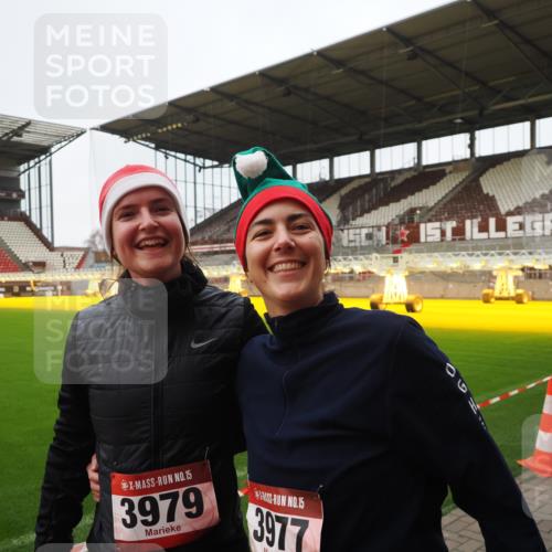 07.12.2025 - St. Pauli X-Mass-Run No. 15 Fabian Wolf http://msf.ph/oto/9425310 07.12.2025 12:13:13 Ziel 455, 463, 466, 2543, 4713 meine-sportfotos.de
