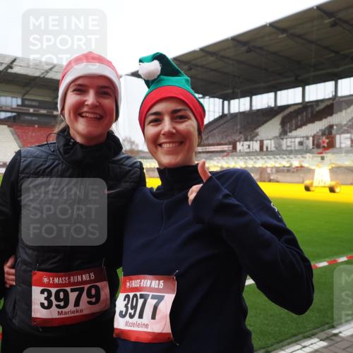 07.12.2025 - St. Pauli X-Mass-Run No. 15 Fabian Wolf http://msf.ph/oto/9425318 07.12.2025 12:13:15 Ziel 455, 463, 466, 2543, 4713 meine-sportfotos.de