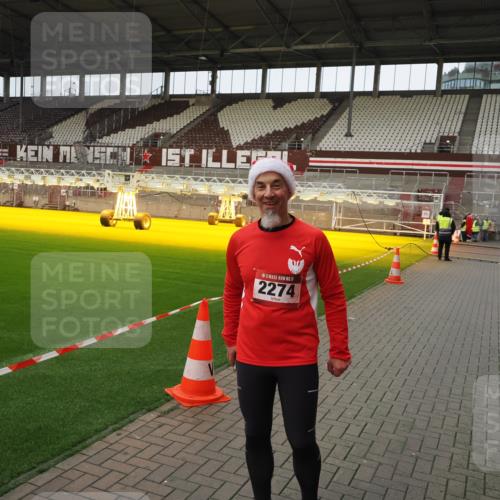 07.12.2025 - St. Pauli X-Mass-Run No. 15 Fabian Wolf http://msf.ph/oto/9425411 07.12.2025 12:14:06 Ziel 2274 meine-sportfotos.de