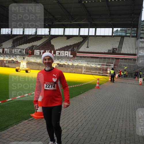 07.12.2025 - St. Pauli X-Mass-Run No. 15 Fabian Wolf http://msf.ph/oto/9425413 07.12.2025 12:14:07 Ziel 2274 meine-sportfotos.de