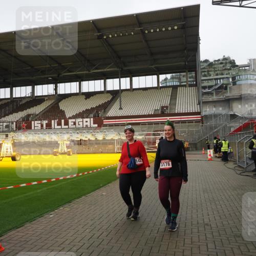07.12.2025 - St. Pauli X-Mass-Run No. 15 Fabian Wolf http://msf.ph/oto/9425461 07.12.2025 12:15:27 Ziel 3142, 3178 meine-sportfotos.de