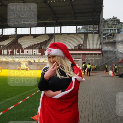 07.12.2025 - St. Pauli X-Mass-Run No. 15 Fabian Wolf http://msf.ph/oto/9425509 07.12.2025 12:16:30 Ziel 1883 meine-sportfotos.de